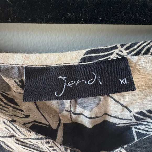 Jendi size XL, 100% cotton top tunic long fitted flowy light weight sequined - Picture 3 of 8